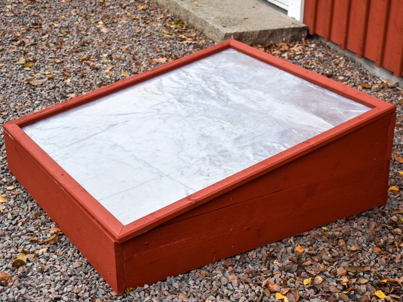 Bygg en drivbänk av spillvirke och så på vintern - gardenize