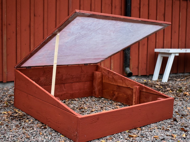 Bygg en drivbänk av spillvirke och så på vintern - gardenize